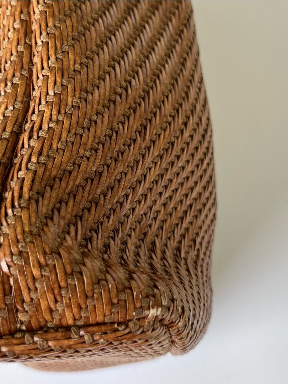Fossil Vintage Woven Straw Shoulder Bag With Leather Strap - Picture 10 of 13